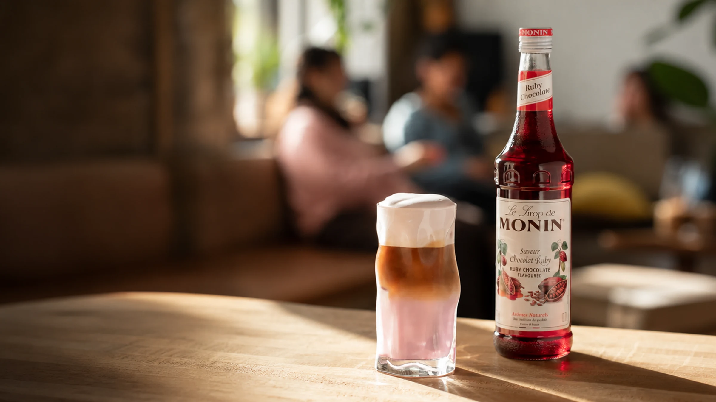 MONIN Ruby Chocolate s kávovým nápojem